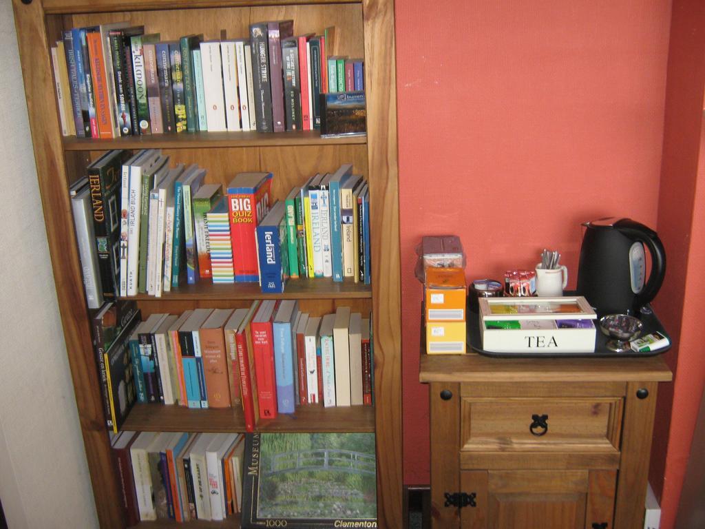 Slieve Elva B&B Лисдунварна Екстериор снимка
